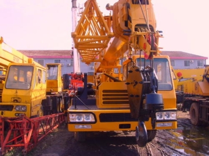 工程設(shè)備進(jìn)口報關(guān)2-4天無憂快速完成，誰人不心動?