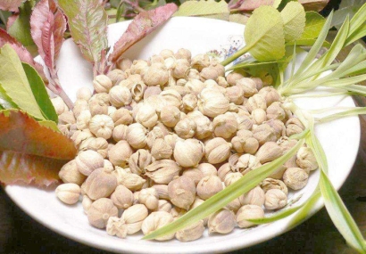 阿拉伯聯(lián)合酋長(zhǎng)國(guó)豆蔻進(jìn)口報(bào)關(guān)_進(jìn)口藥材通關(guān)單辦理