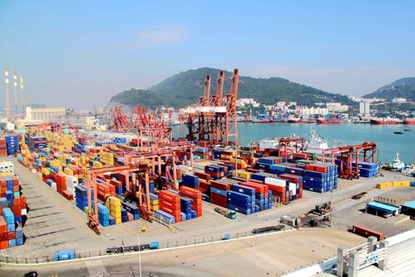 深圳貨代進(jìn)出口代理清關(guān)公司 u=2334202154,2132795998&fm=26&gp=0_副本.jpg